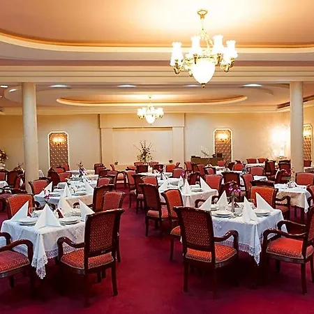 Hotel Adam & 3*